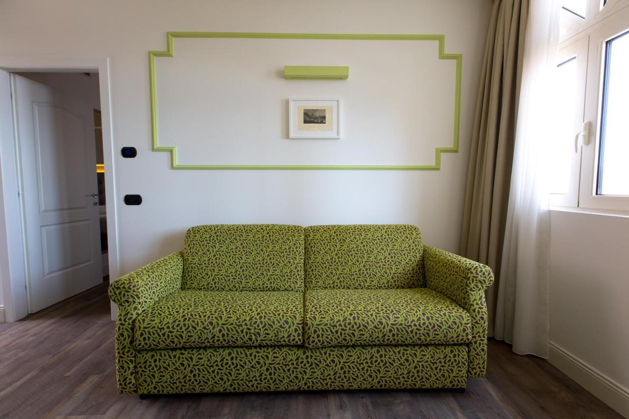Hotel Al Campanile - Luxury Suites & Apartments Baveno Kültér fotó