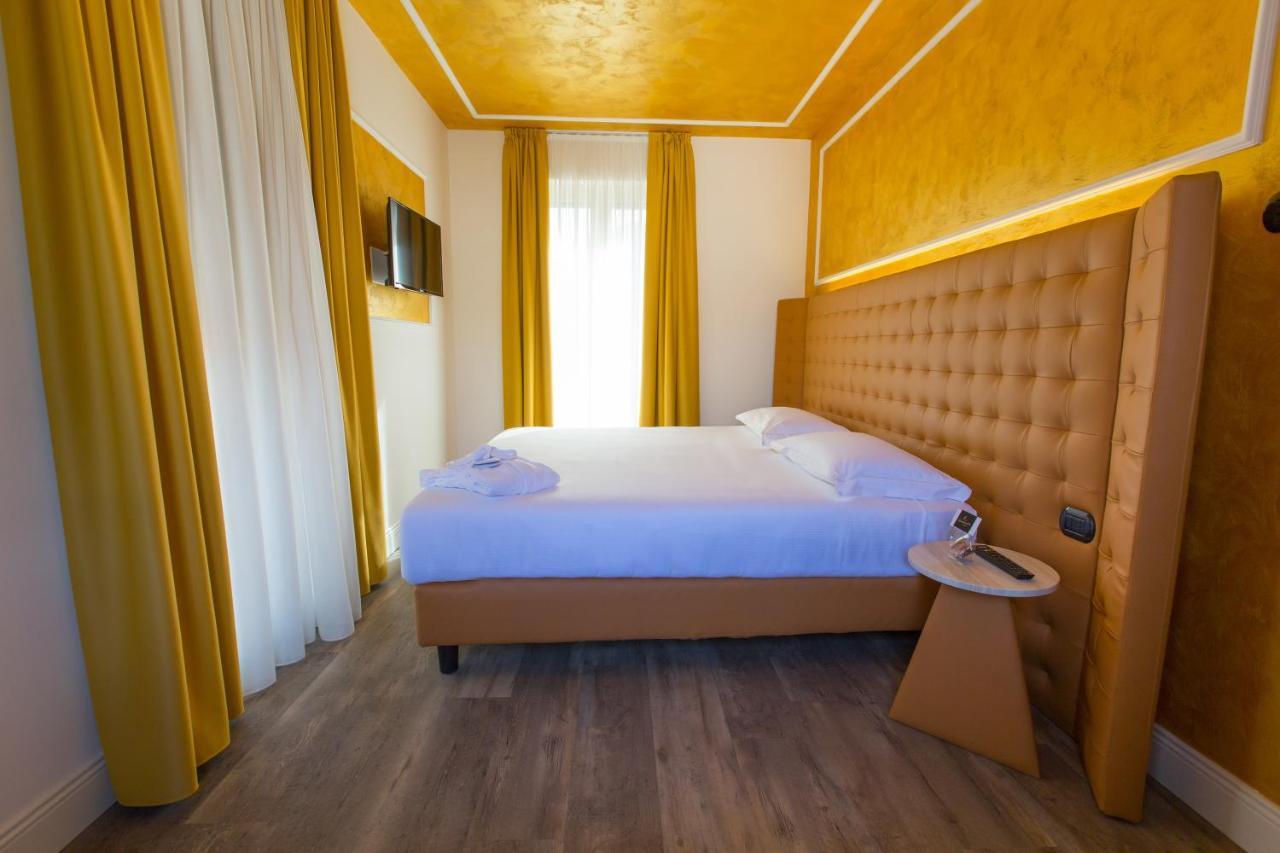 Hotel Al Campanile - Luxury Suites & Apartments Baveno Kültér fotó