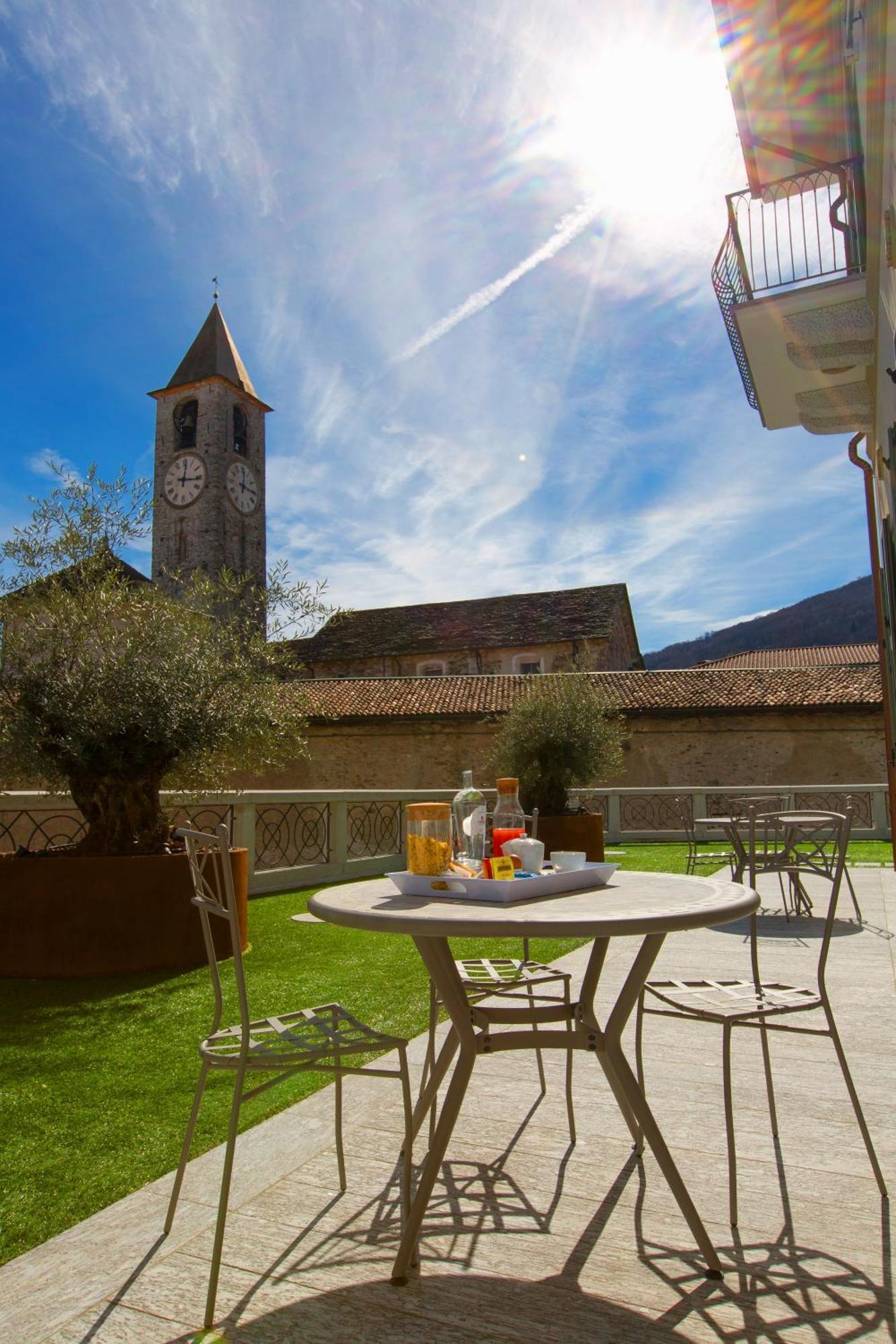 Hotel Al Campanile - Luxury Suites & Apartments Baveno Kültér fotó