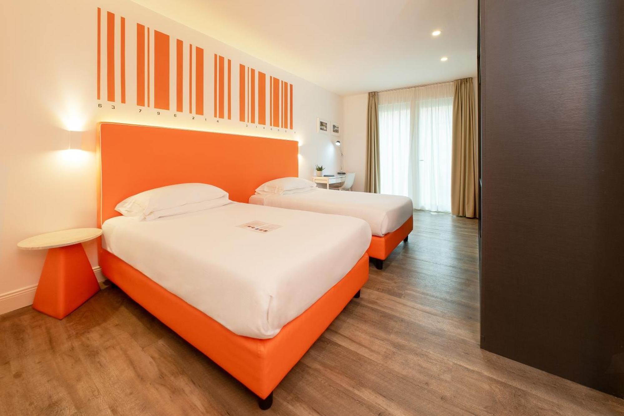 Hotel Al Campanile - Luxury Suites & Apartments Baveno Kültér fotó