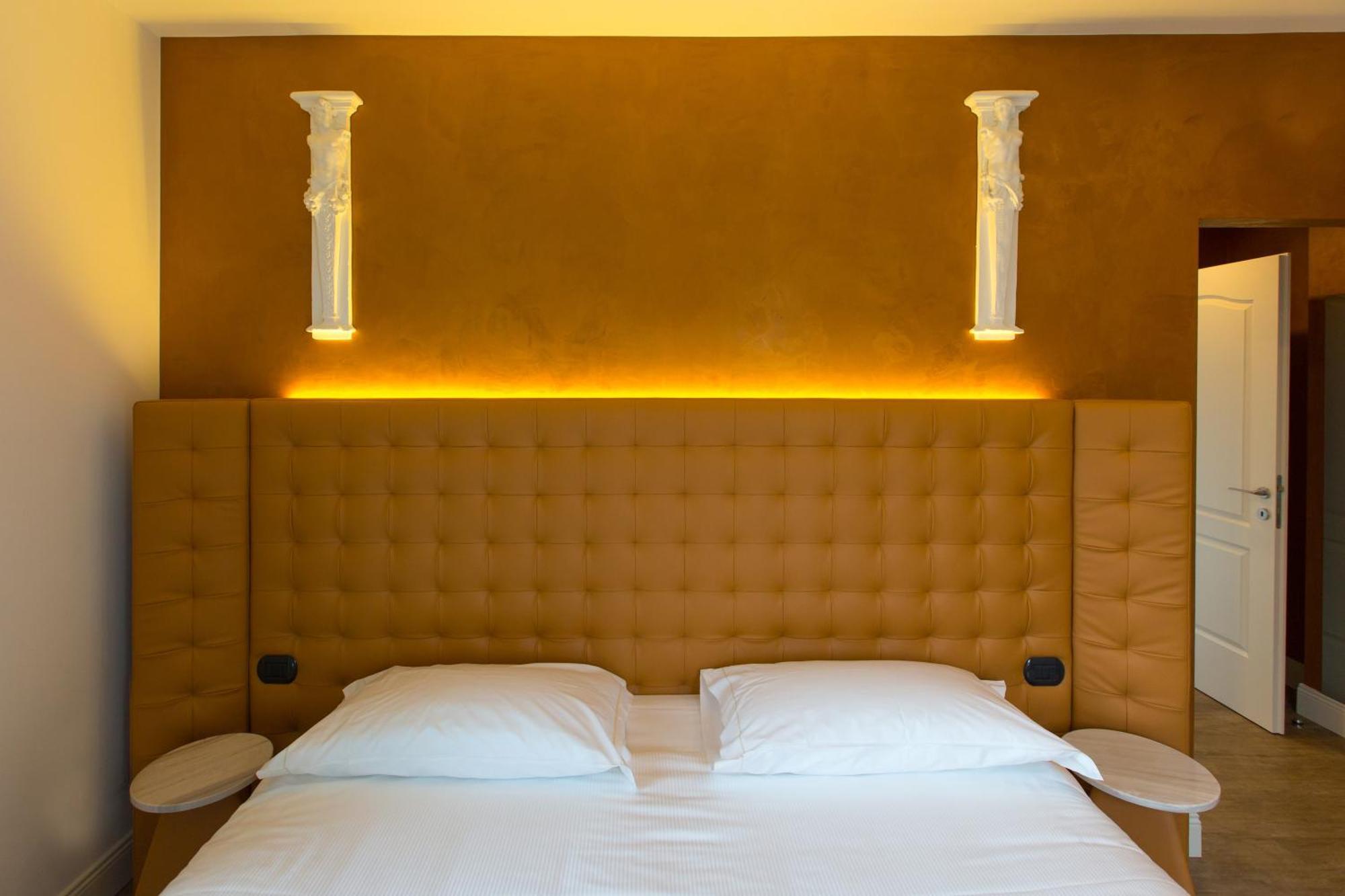 Hotel Al Campanile - Luxury Suites & Apartments Baveno Kültér fotó