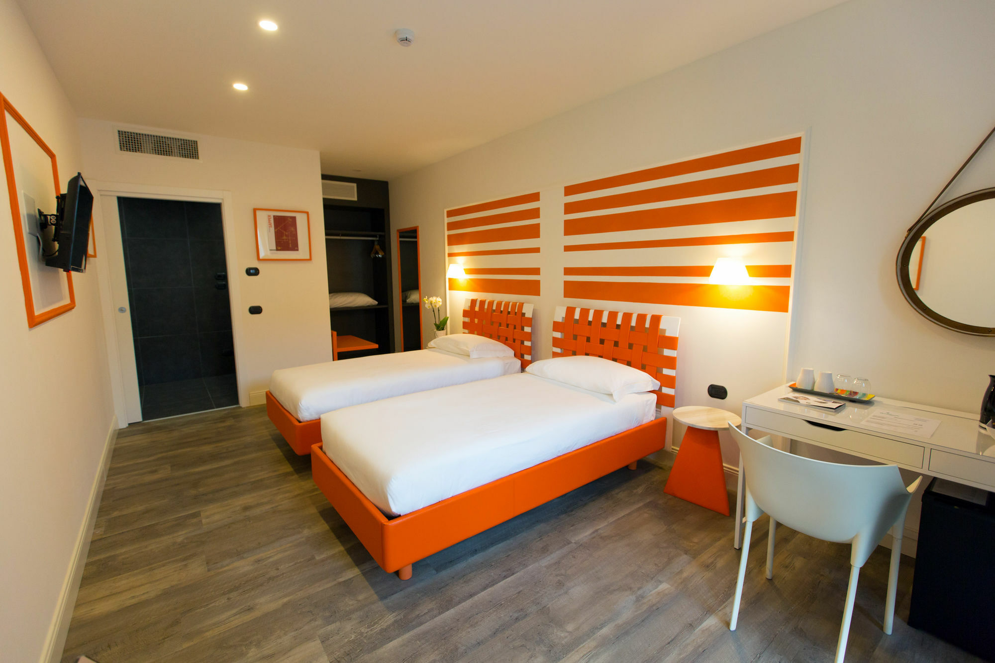 Hotel Al Campanile - Luxury Suites & Apartments Baveno Kültér fotó